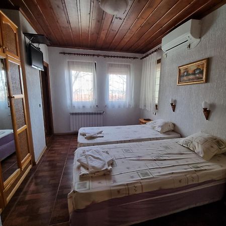 Къща За Гости Билдникс Malko Tŭrnovo Extérieur photo