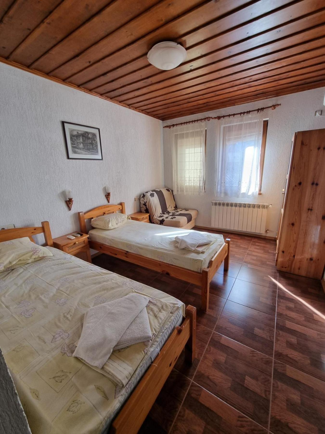Къща За Гости Билдникс Malko Tŭrnovo Extérieur photo