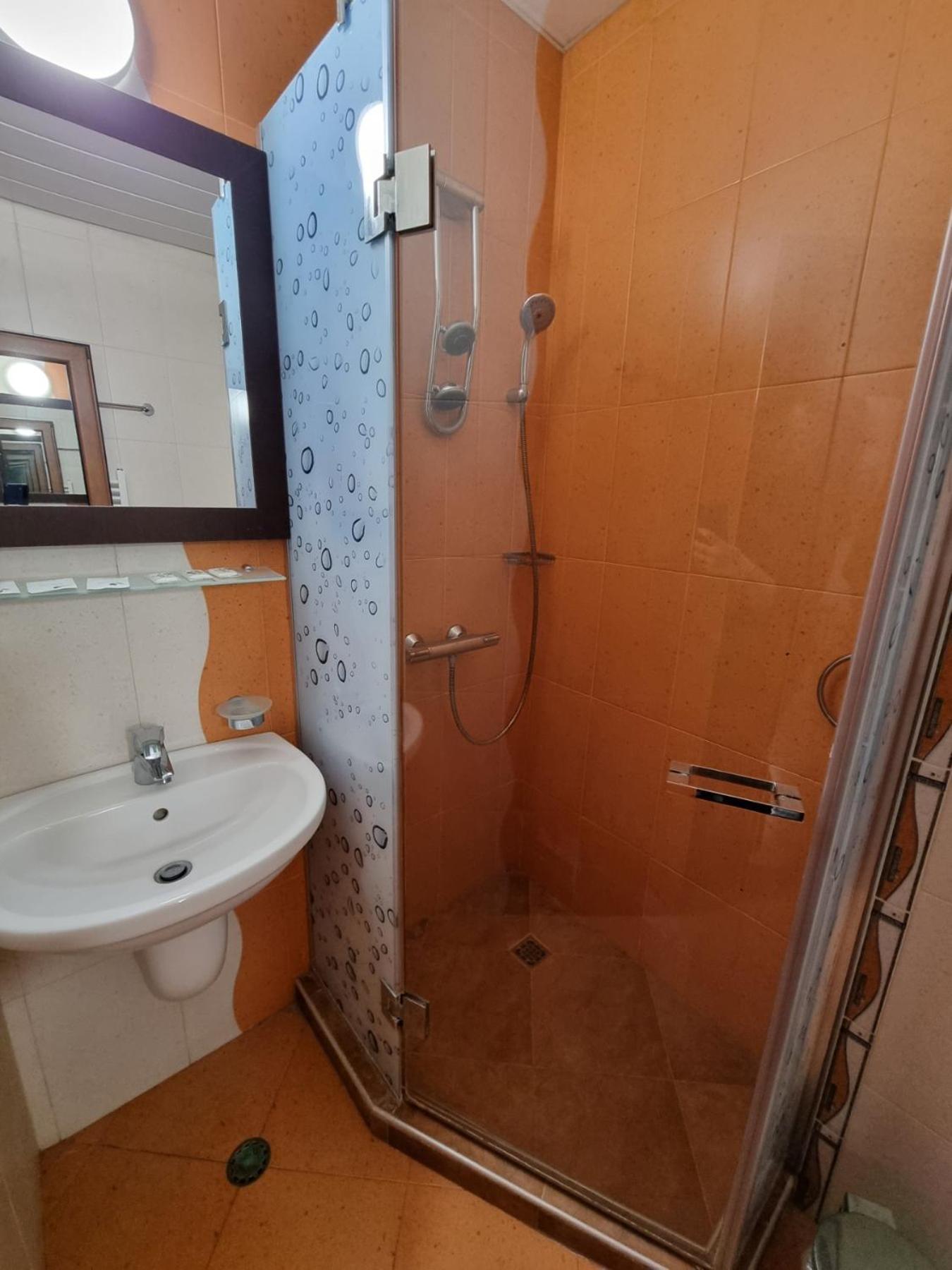 Къща За Гости Билдникс Malko Tŭrnovo Extérieur photo